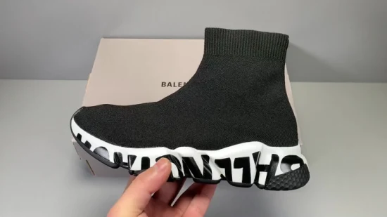 1: 1 Balenciga Men Speed ​​Sneaker em Black Jacquard Knit, White and Black Graffiti Sole Sport Shoes